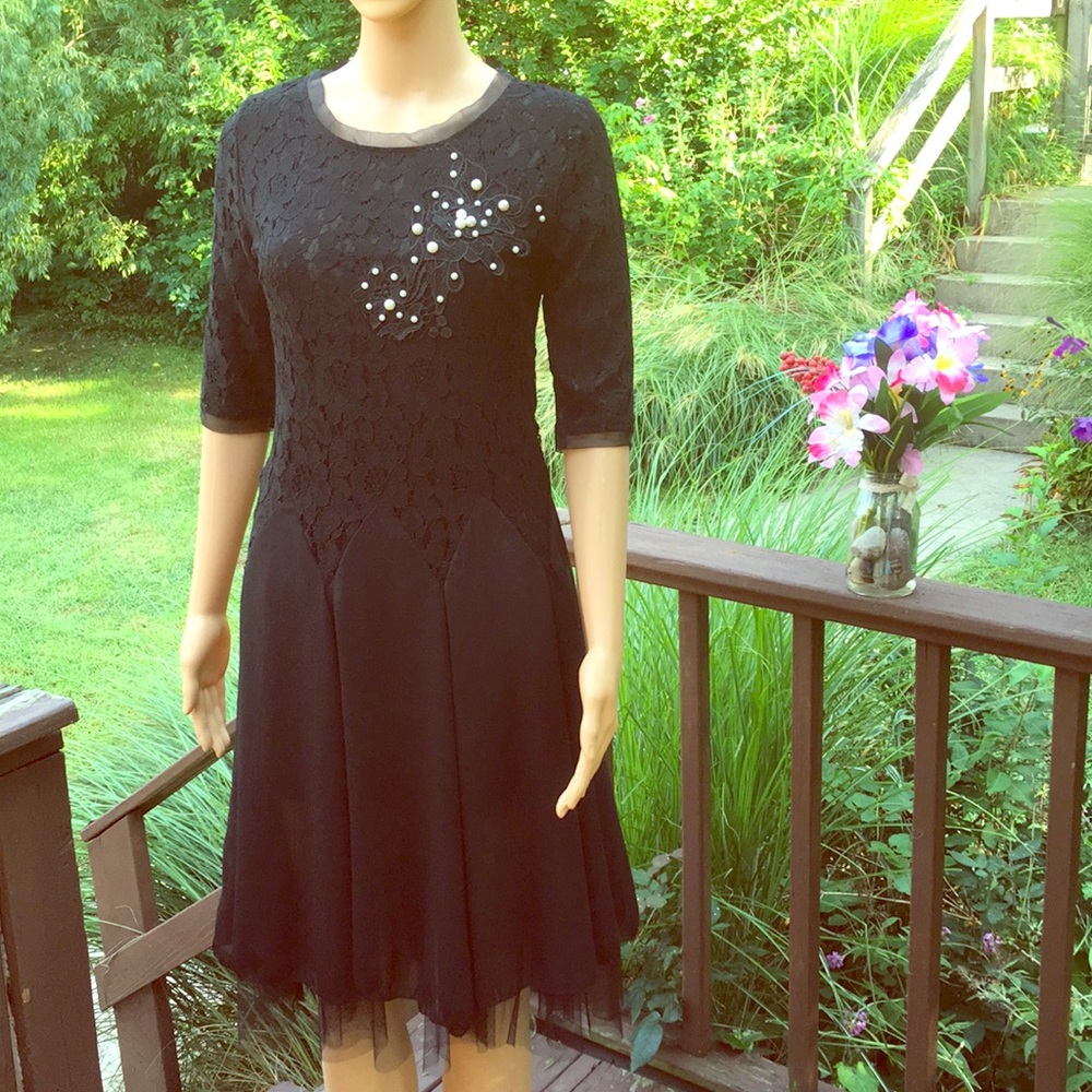 🆕🆕💕Korean style lace dress 👗💐🌹